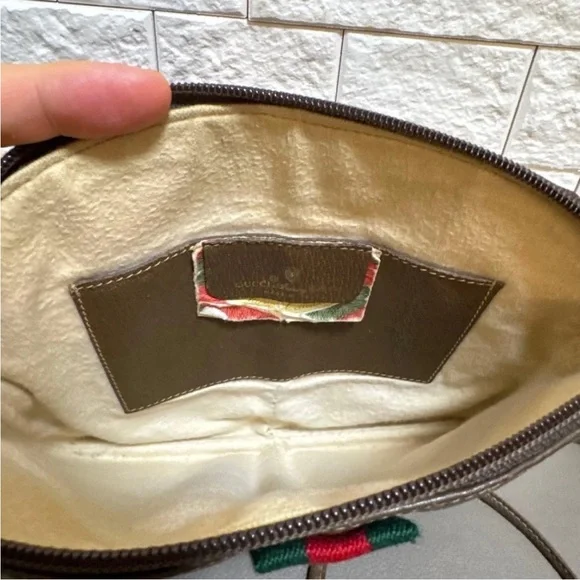 Gucci Beige and Brown Crossbody Bag - Picture 6 of 11